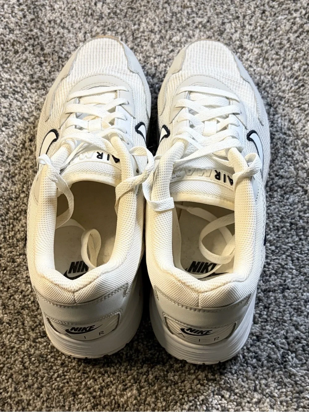Nike Men's White and Black Air Max Low-Top Athletic Sneakers with Gum Outsole